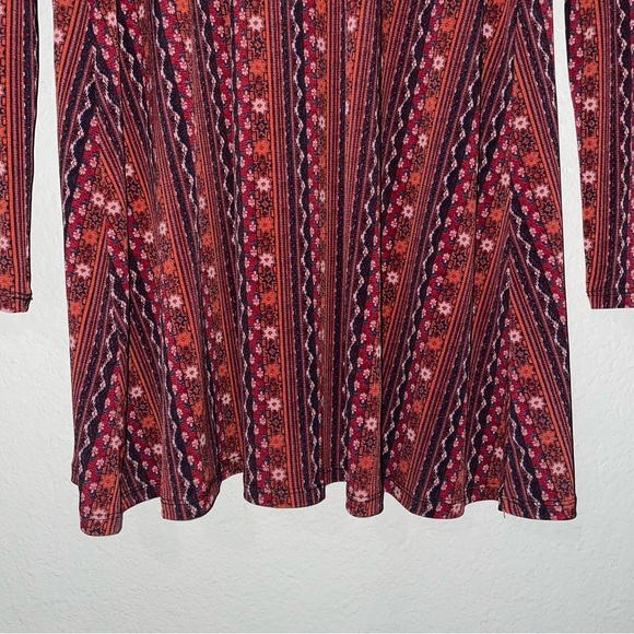 BCBGeneration Women A-Line Long Sleeve Boho Tribal Print Swing Dress XS EUC - Picture 4 of 16